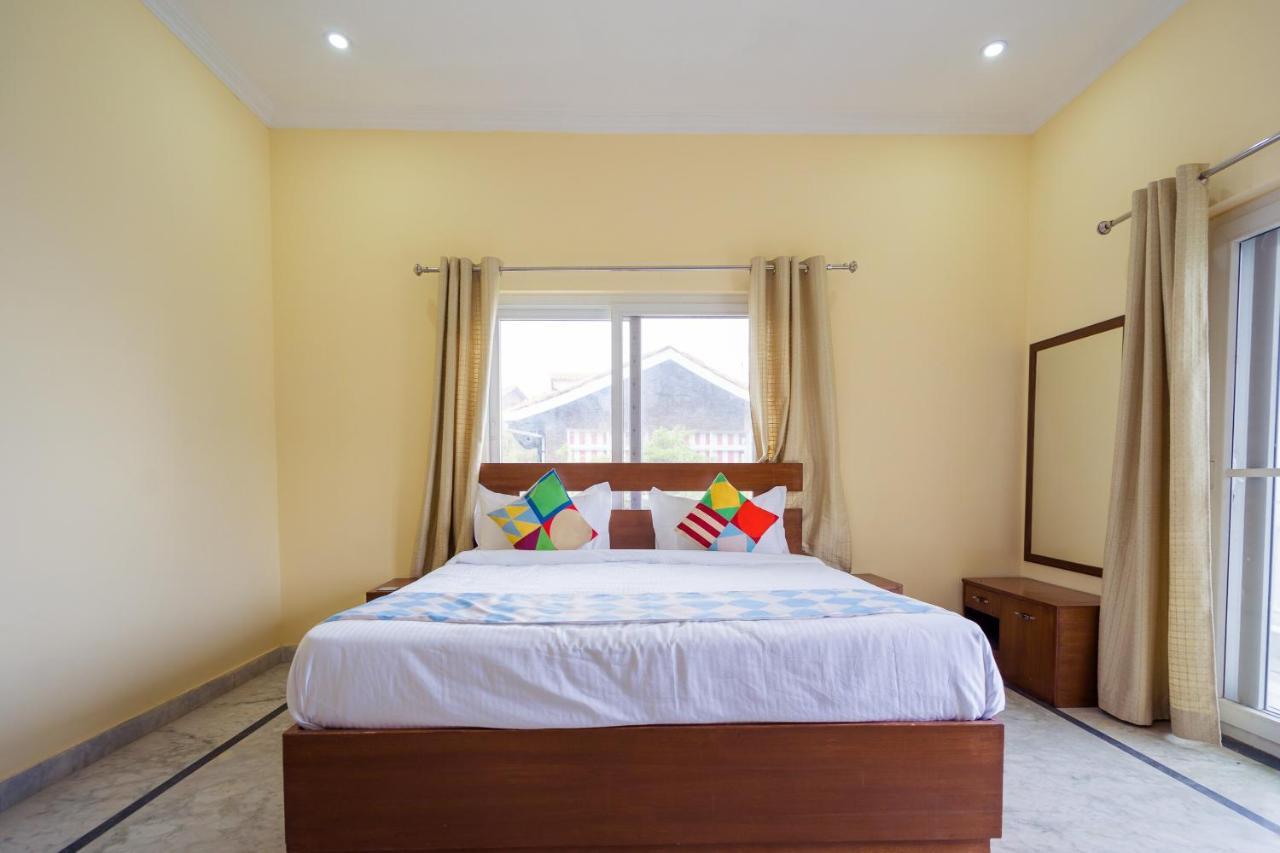 SPOT ON 40739 Nandi Palace SPOT Hotel Mumbai Bagian luar foto
